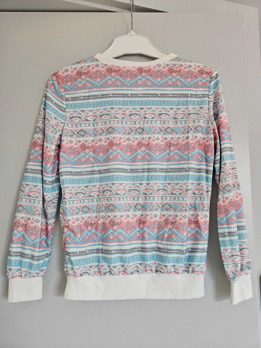 Bluza błękitno-różowa we wzorki