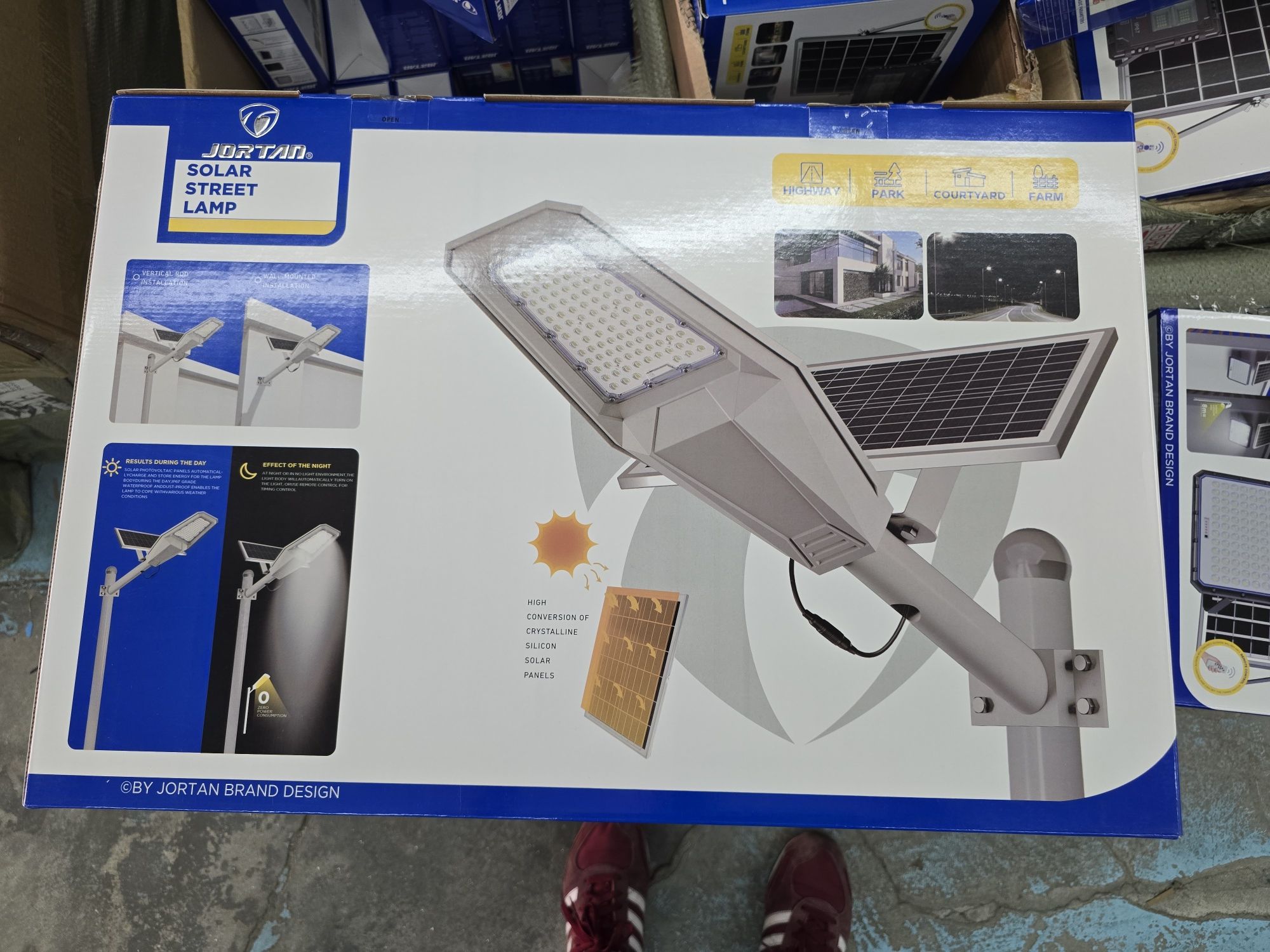 LUZ INTELIGENTE 400 W Leds + Painel Solar + Comando novo