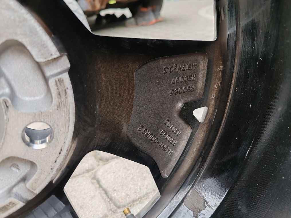 Felgi aluminiowe R18 5x114,3 Renault Austral Captur Arkana GT RS Et35