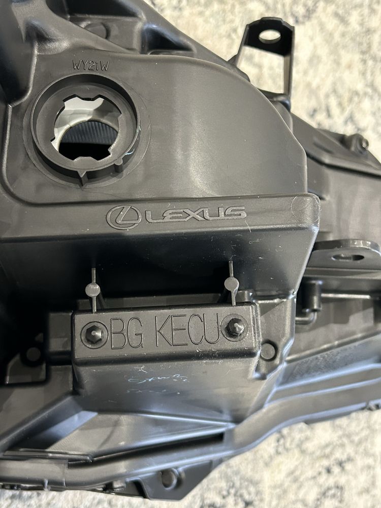 lampa lexus nx 350h