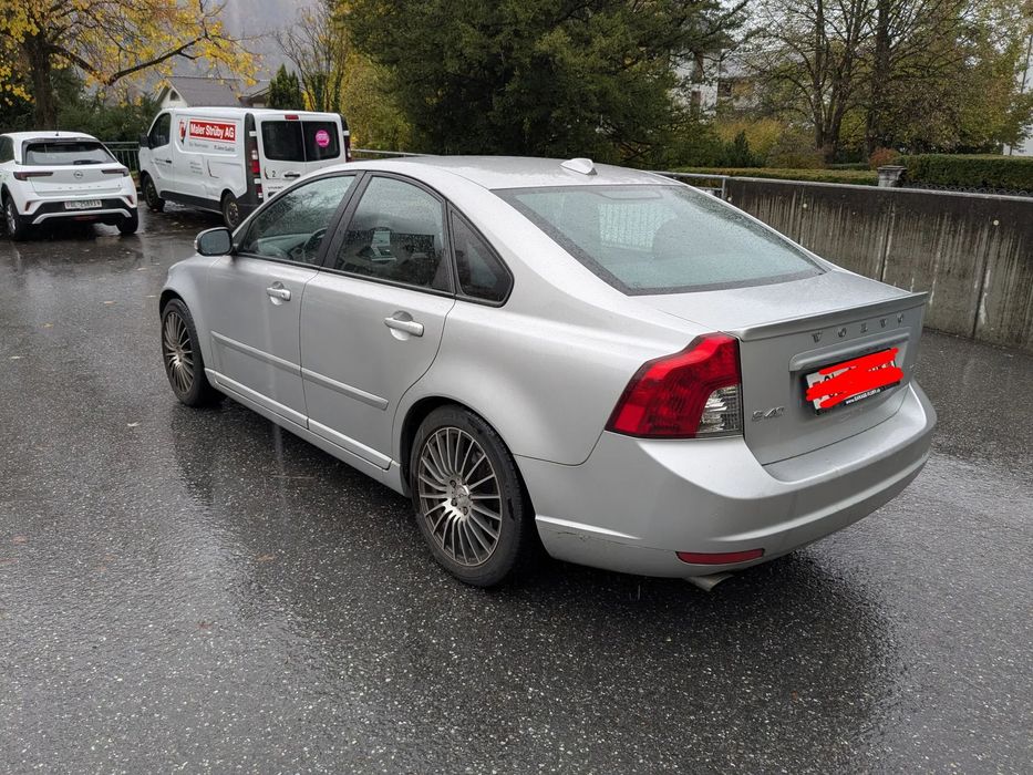 Volvo S40 T5 230PS Manual Momentum Szwajcaria