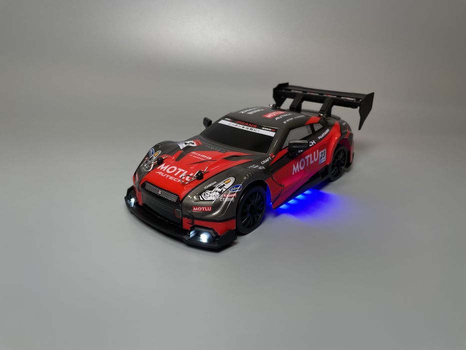 Радиоуправляемая дрифт машинка на радиоуправлении на радіокеруванні