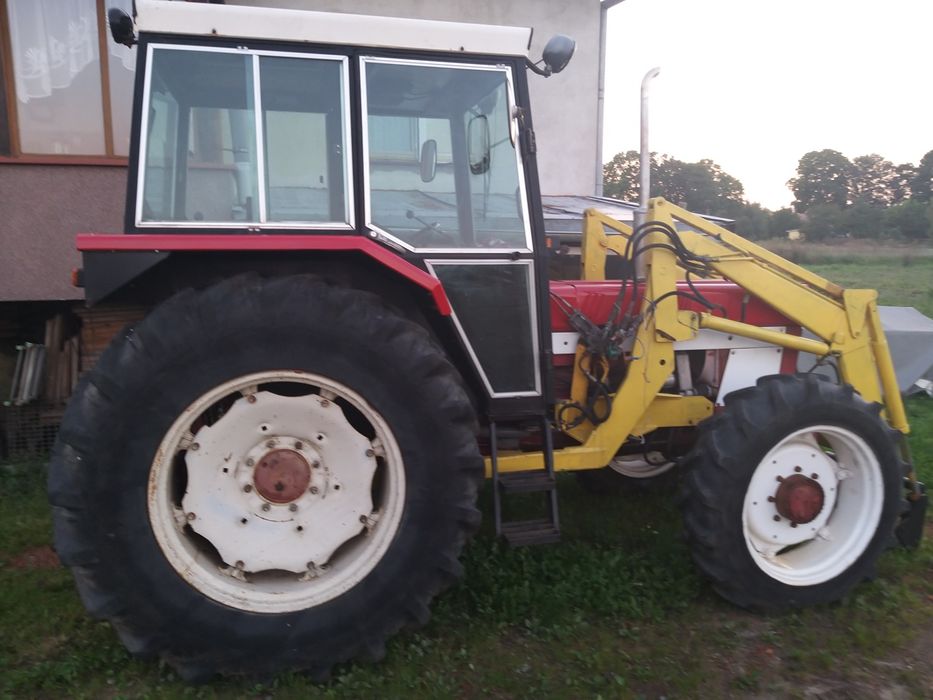 Ciągnik International 844