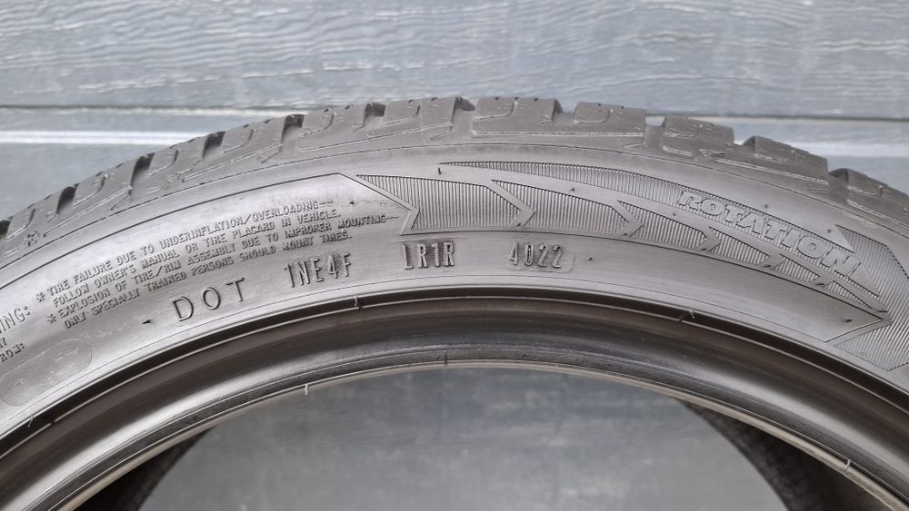Goodyear 225/45 R18 UltraGrip 2022
