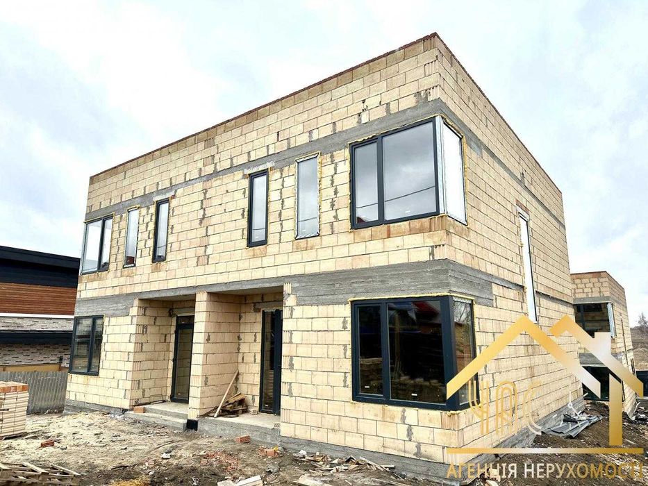 Продаж стильного дуплексу без ремонту у с. Гатне! Є ГАЗ!