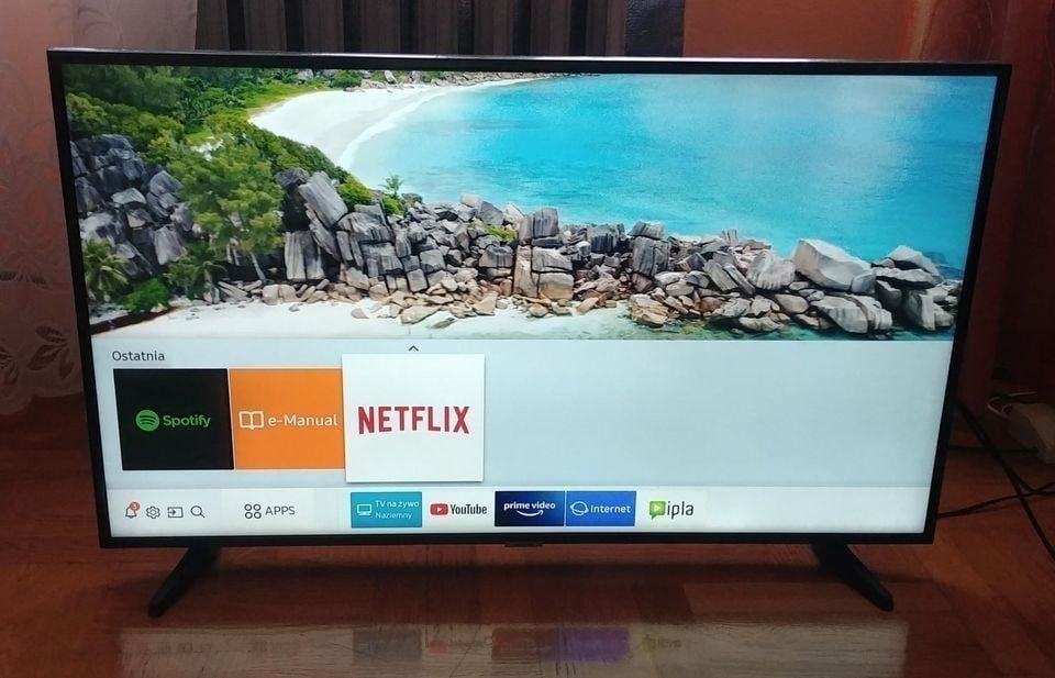 Telewizor Samsung 55 4K Smart Tv NETFLIX YouTube STAN IDEALNY!