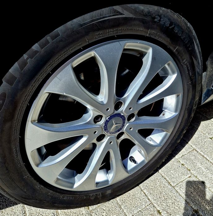 Jantes originais nercedes 17 c/pneus igual novos
Só tenho 10 Pernes !