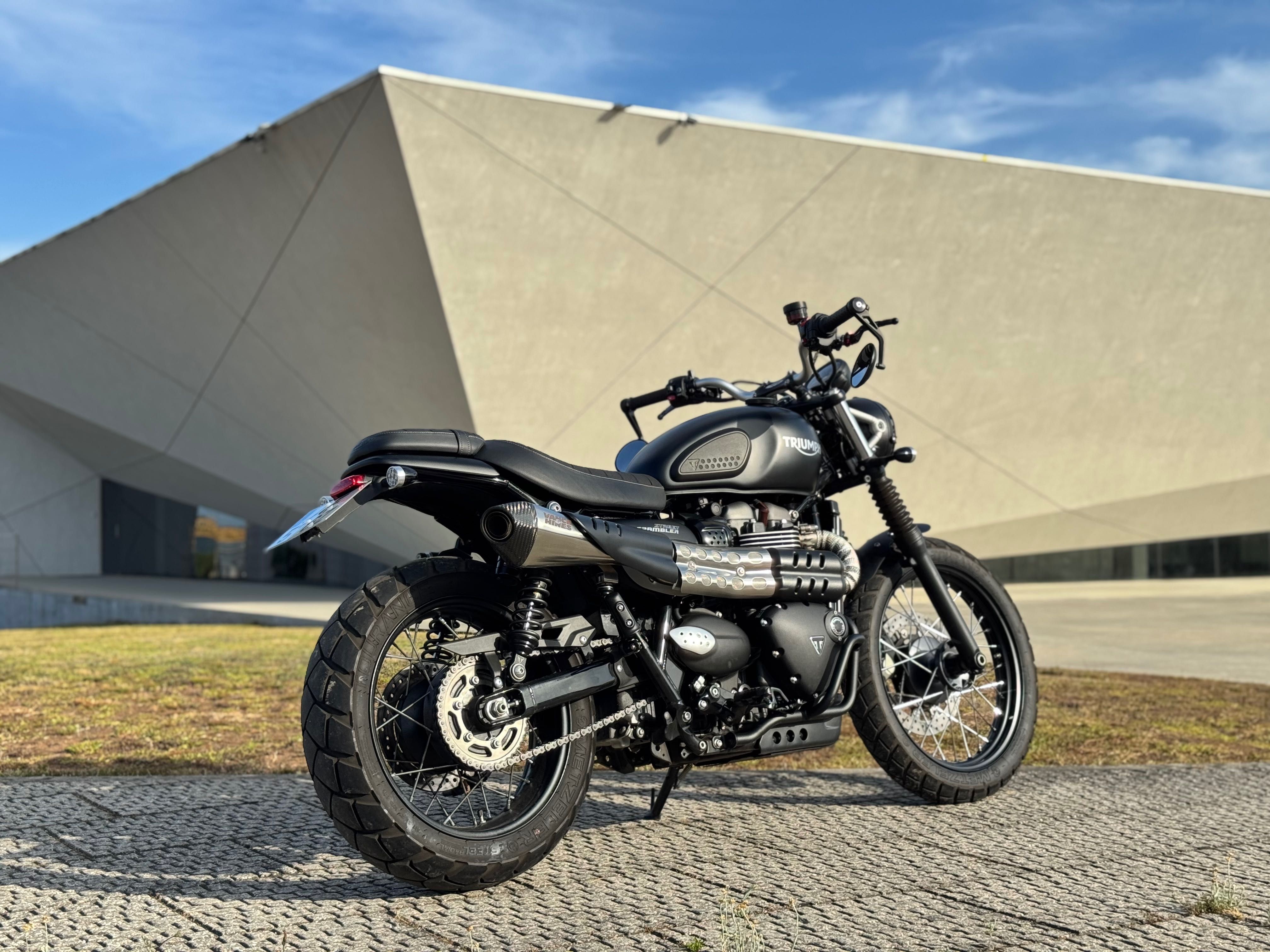 Triumph Street Scrambler 2021 | 7.000Km | Muitos extras