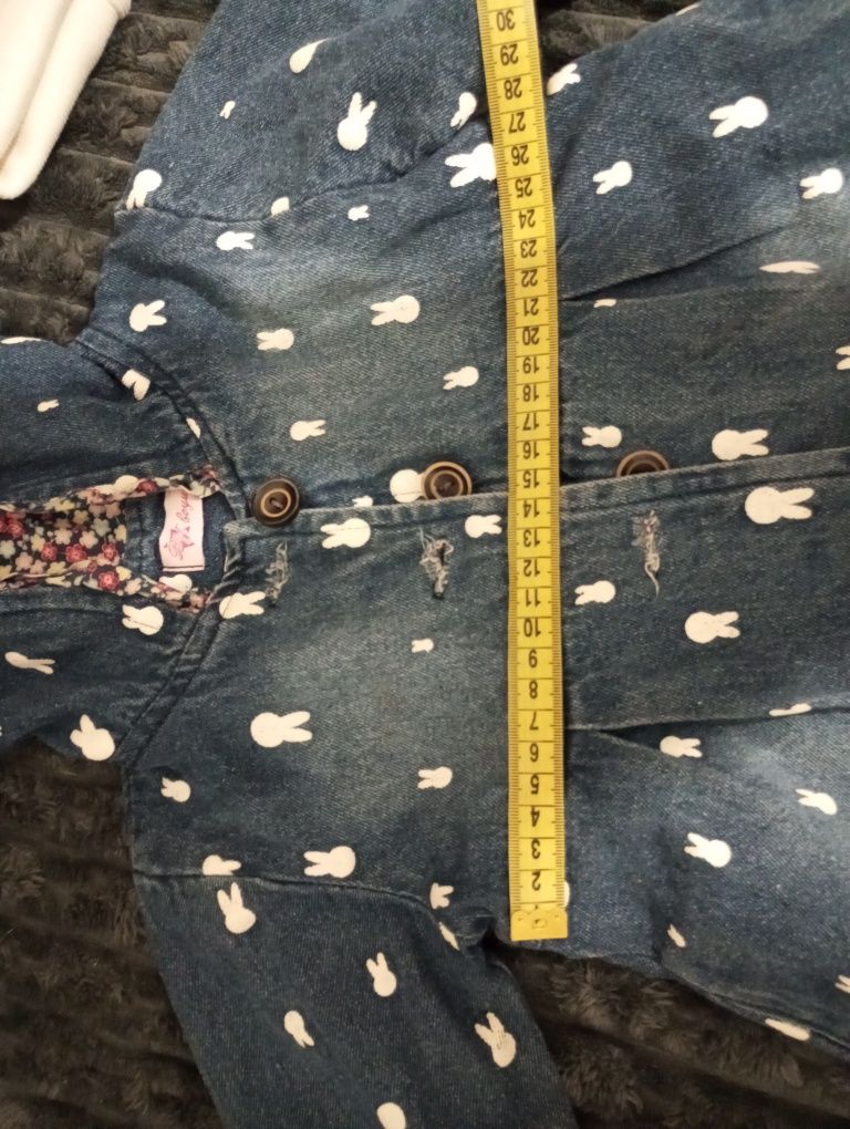 Легенькое джинсовые пальтишко на девочку 1-2 года