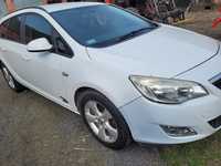 Opel astra j 2011 1.7 CDTI ISUZU