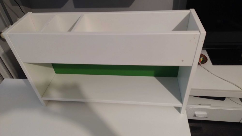 Biurko ikea z nadstawką i krzesłem zestaw