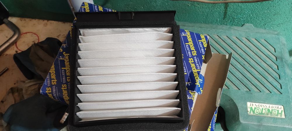 MR262425 фильтр салона Mitsubishi space star