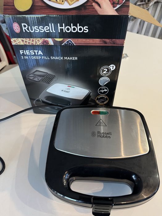 Мультимейккр Russel Hobbs Fiesta
