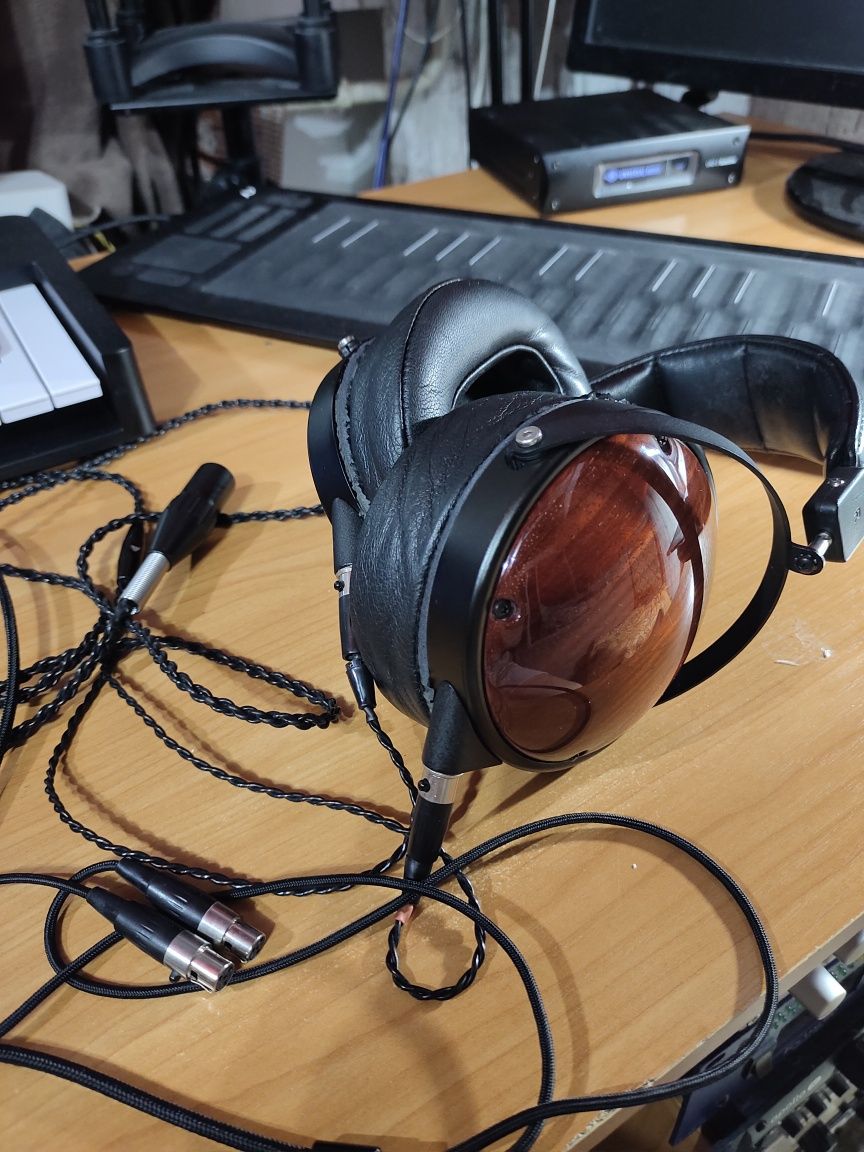 Audeze LCD xc  hi end,  hi fi