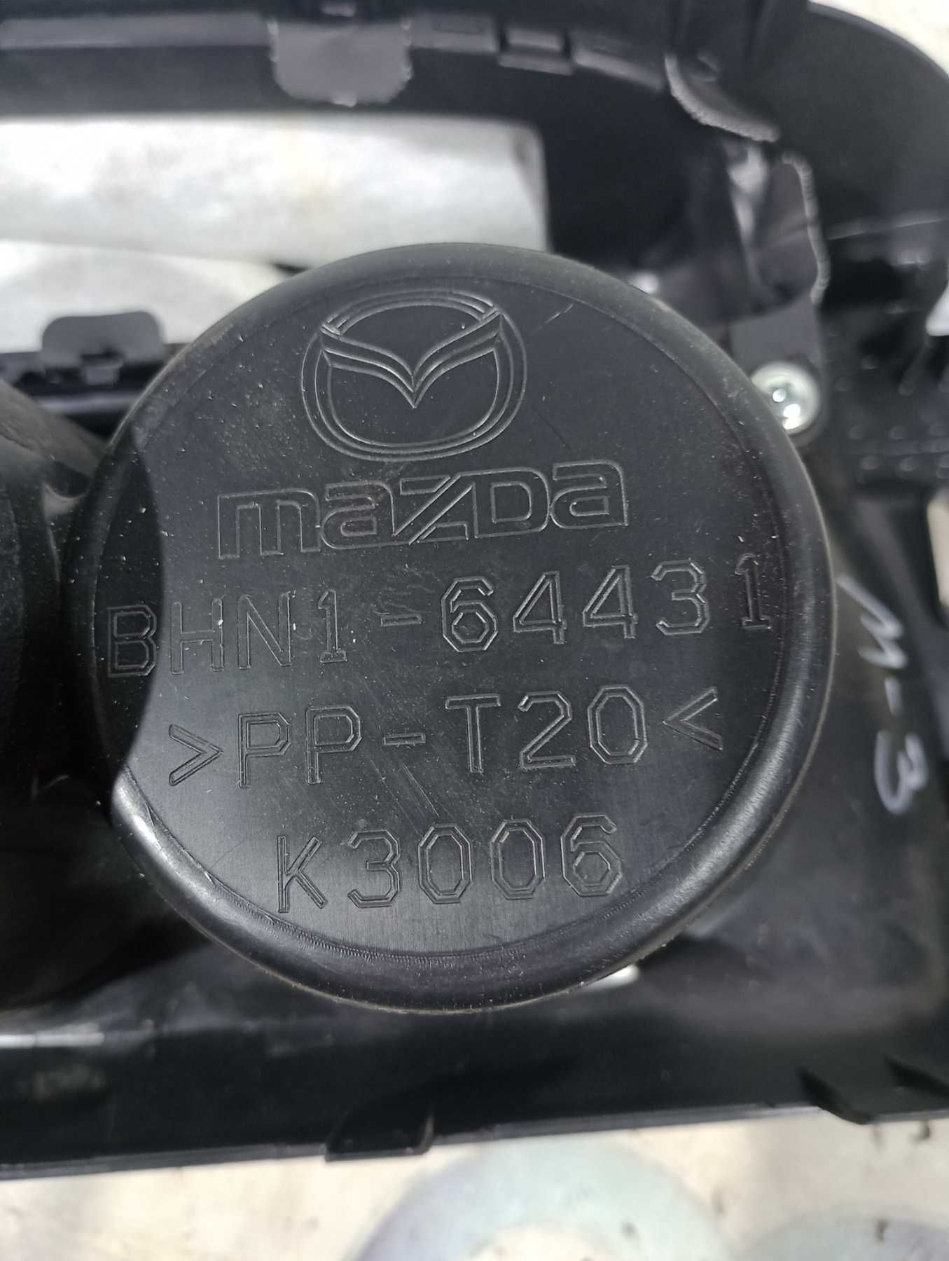 Mazda 3 14-18 подстаканники центральной консоли / мазда 3 14-18