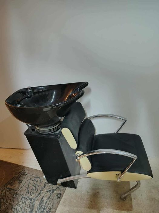 Wyposażenie salonu fryzjerskiego