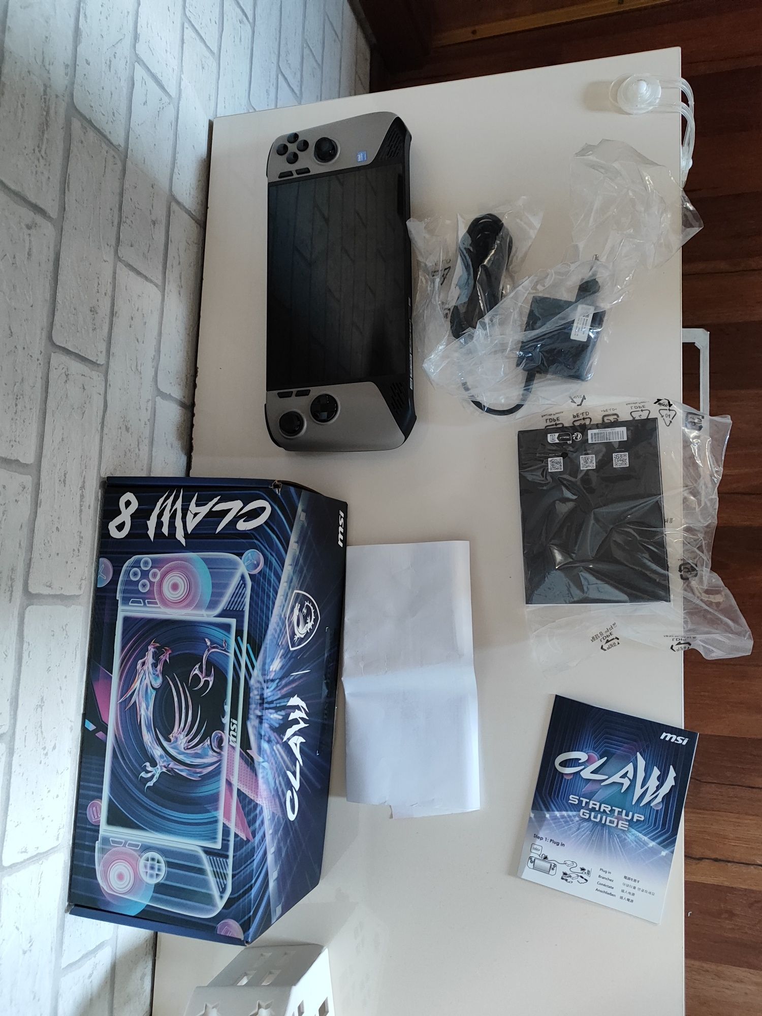MSI Claw 8 ai+ najnowszy model