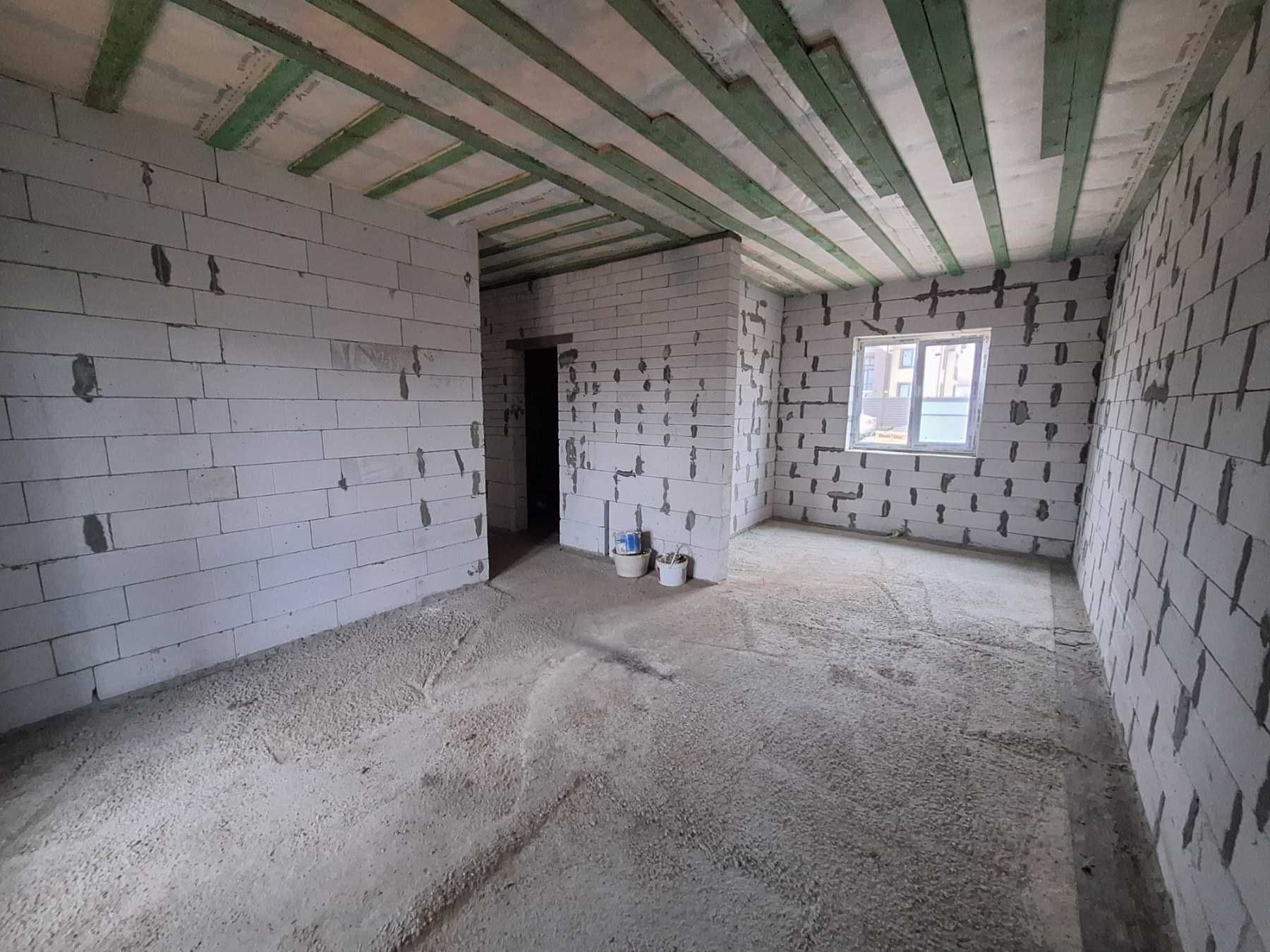 Продам новий 1 но поверховий будинок 95м2 на ділянці 6 сот гарне місце