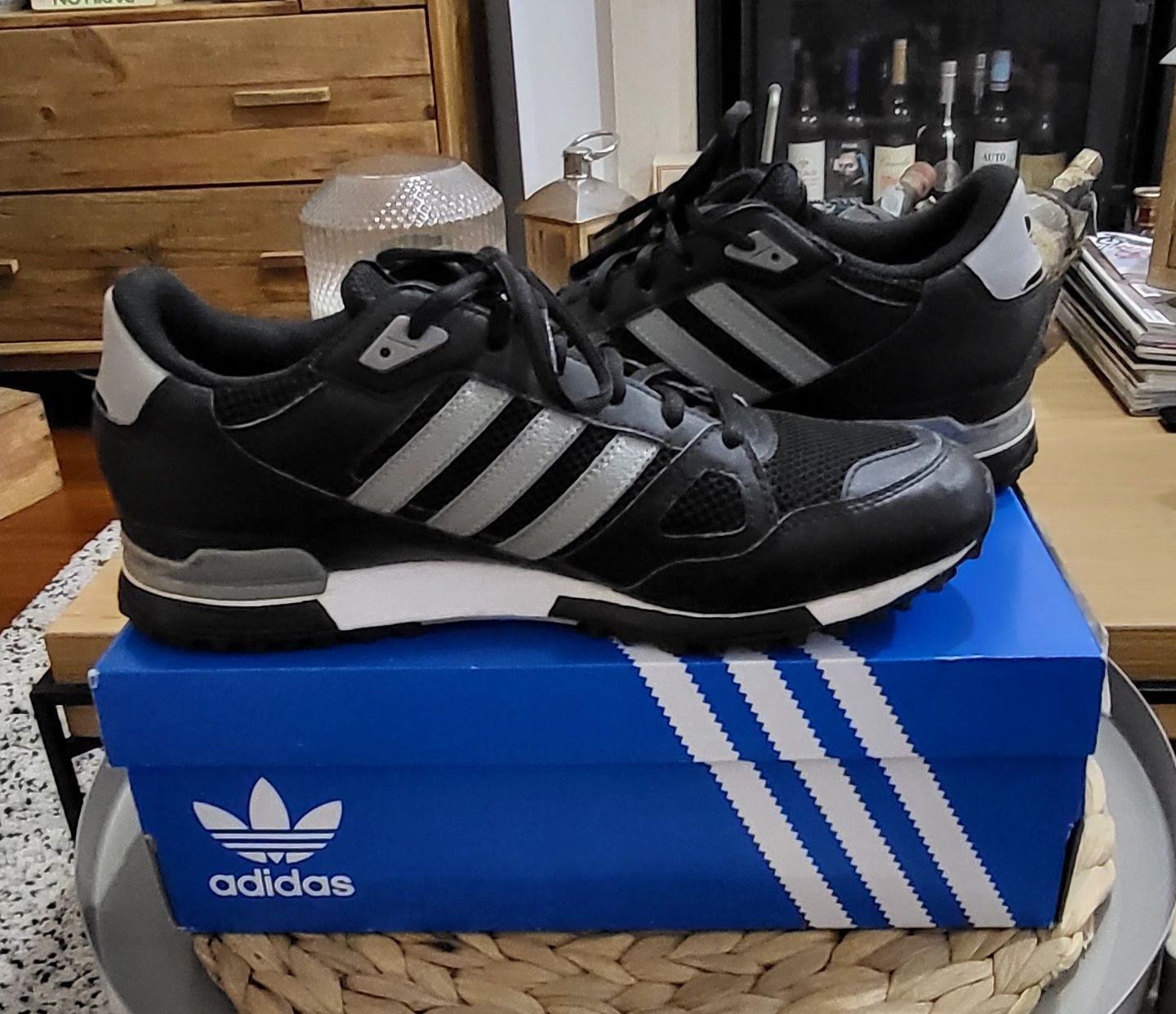 Ténis usados Adidas ZX750 tamanho 42 2/3