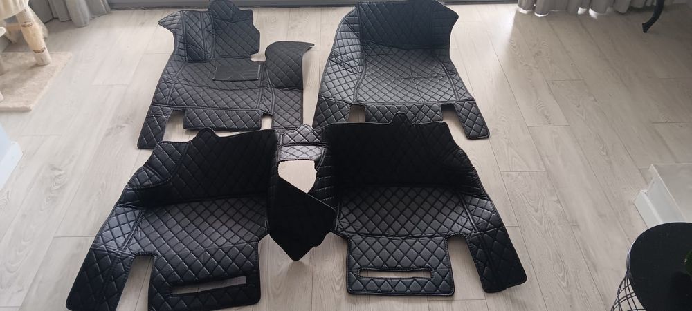 Tapetes novos BMW 529D