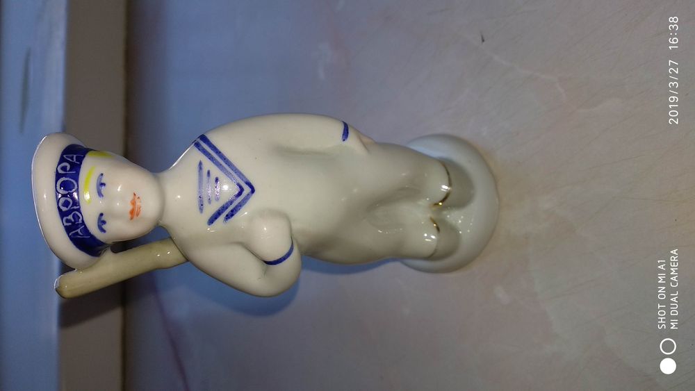 Морячок АВРОРА фарфор статуетка