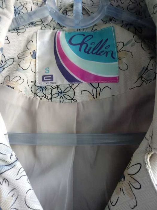 Płaszcz trencz wiosenny w kwiaty cropp, S, 36, bawełniany beżowy