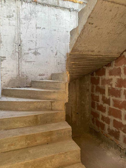 Продаж таунхаусу з надзвичайно красивим плануванням 67 000$