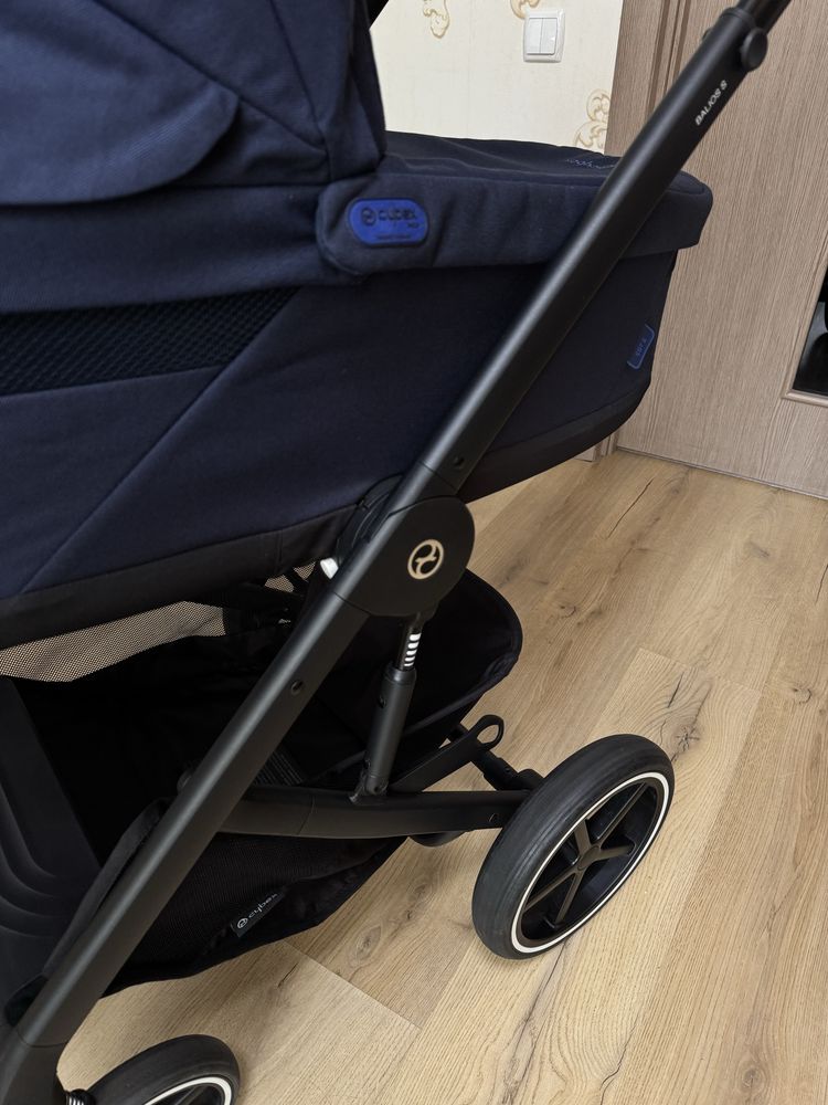 Коляска 2 в 1 Cybex Balios S Lux 2024. Прогулка Нова