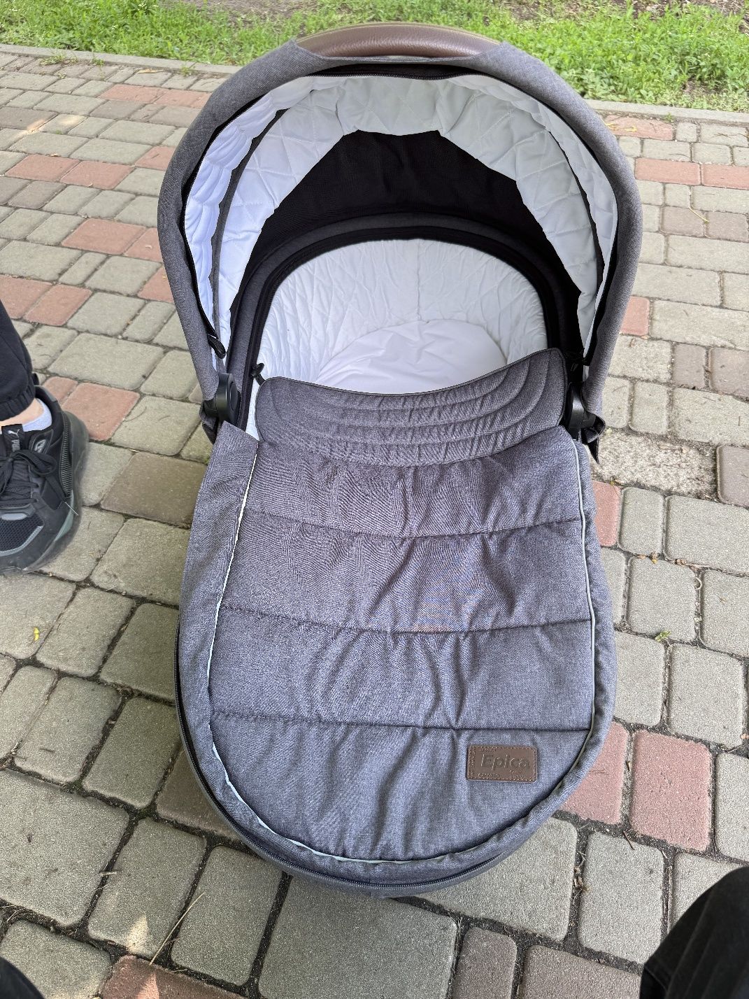 Коляска 3 в 1 CARRELLO Epica 8510/1