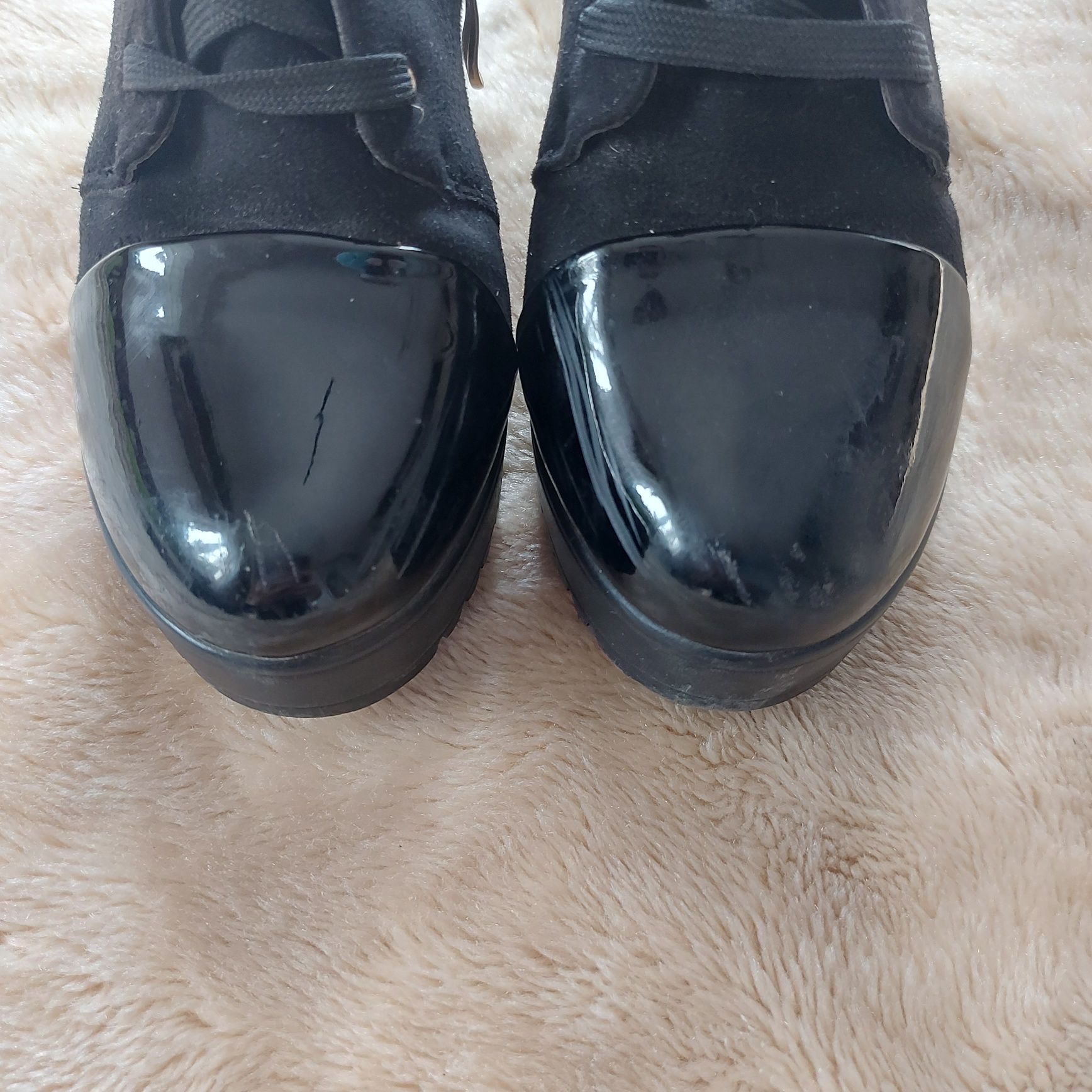Ботинки жіночі каблук 40 розмір