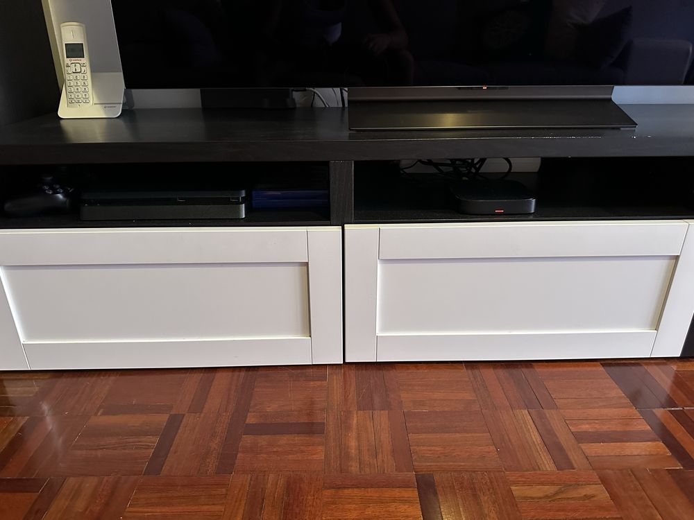 Armário TV IKEA Preto e Branco