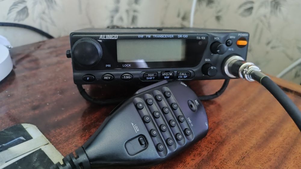 Радиостанция укв Alinco dr-130t