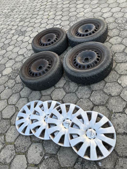 Felgi stalowe Opel AstraJ ET39, 6,5x16 z oponami zimowymi 205/60R16