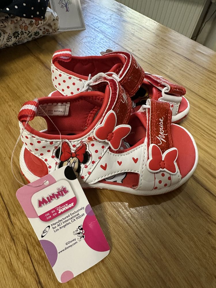 Босоніжки для дівчинки Minnie Mouse