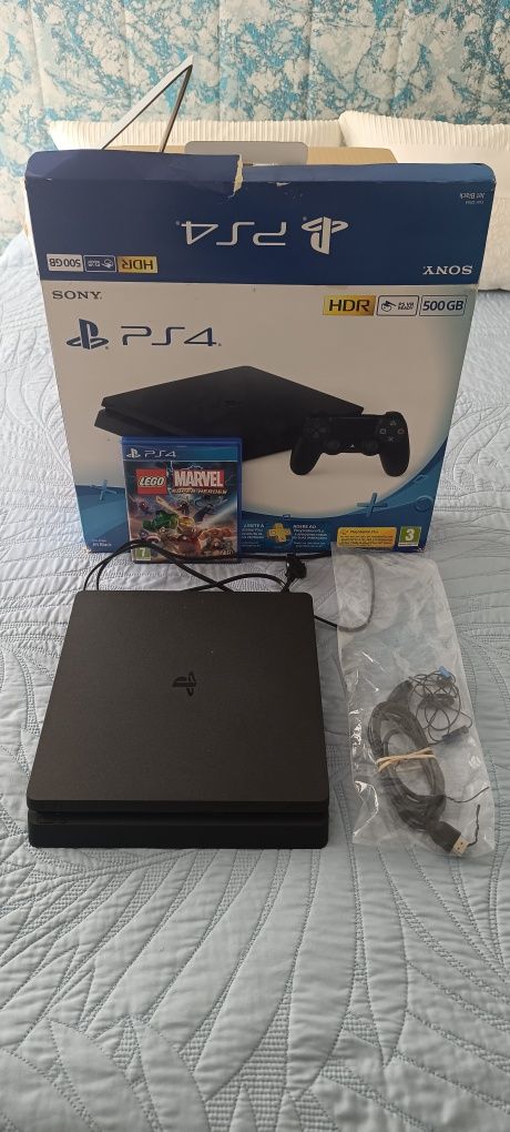PlayStation 4 Slim e jogo Lego Marvel super Heroes