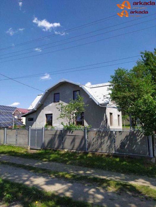 Будинок з сонячними батареями - Програми ТАК!