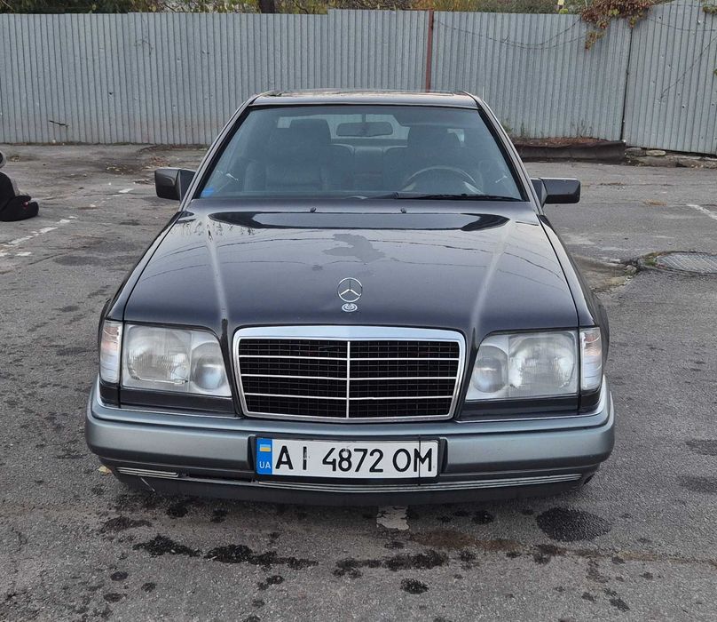 Mercedes 124 Купе в гарному стані