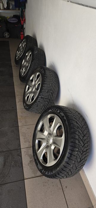 Felgi  stalowe  ford kołpaki