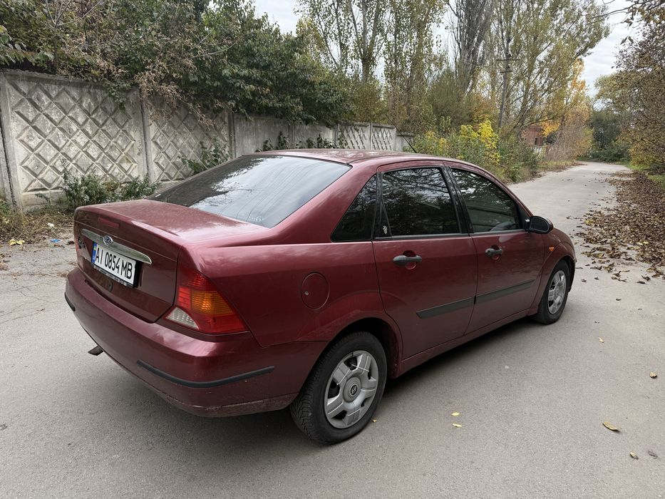 Ford Focus 1.8 бензин