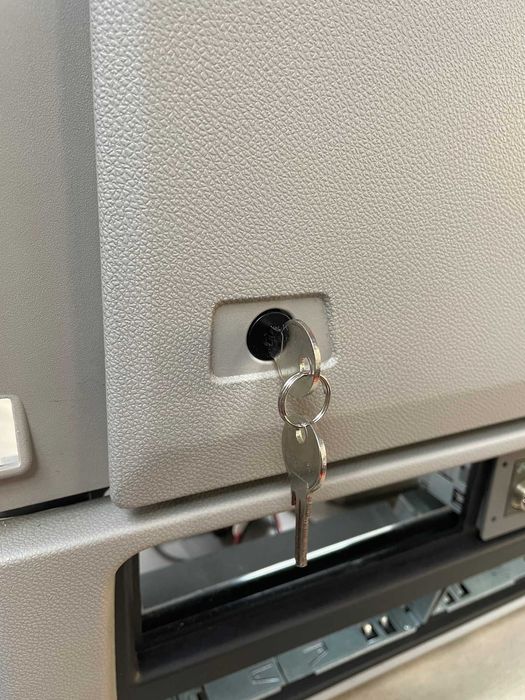 Konsola kokpit półka szafka górna Scania R S ngs ngt + mikrofalówka