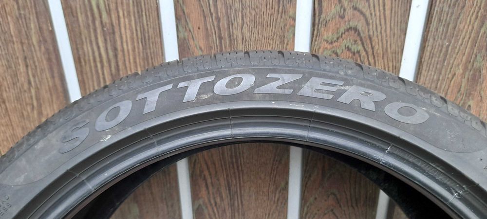 Opony zimowe  Pirelli  245/40 R20   99V XL