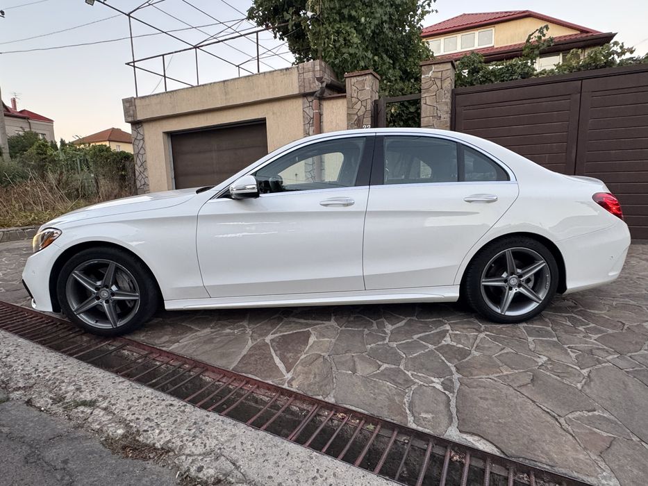 Мерседес C 300 4MATIC 15 год