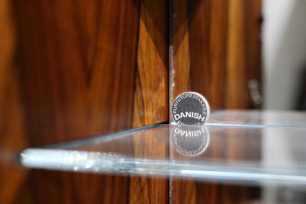 Móvel bar Johannes Andersen em pau santo modelo SK661 | Design Nórdico