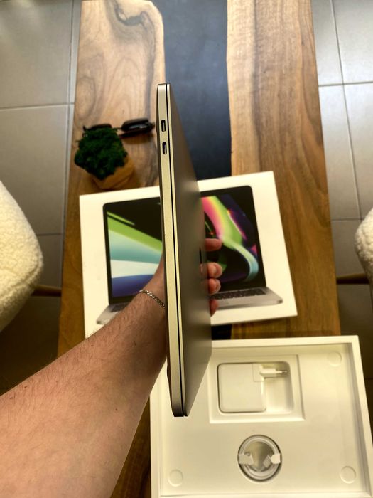 Ноутбук Apple MacBook Pro 13" M2 8/256 Space Gray (MNEH3) 2022