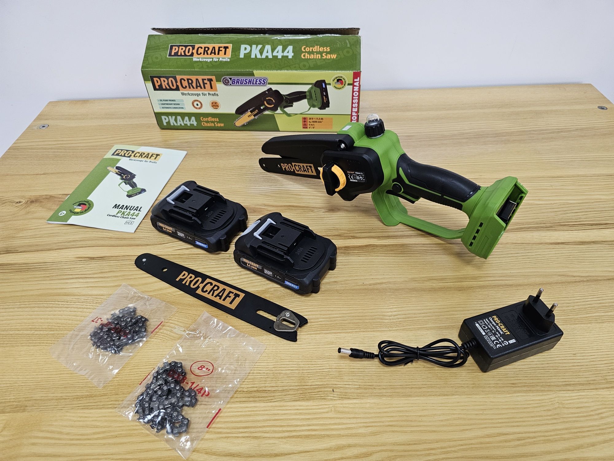 ProCraft PKA44 Мини Пила Аккумуляторная +2Акб+2Шины+2Цепи Подача масла