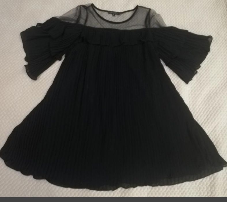 Стильне плаття оверсайс