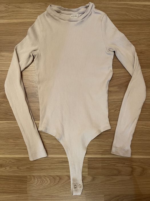 Боді в рубчик бежевий