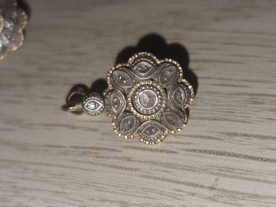 Brincos antigos ouro e prata