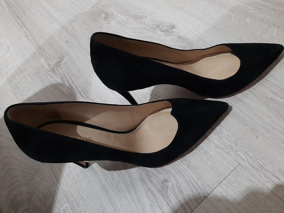 Вишуковані туфлі р 36 VETIVER італіяя