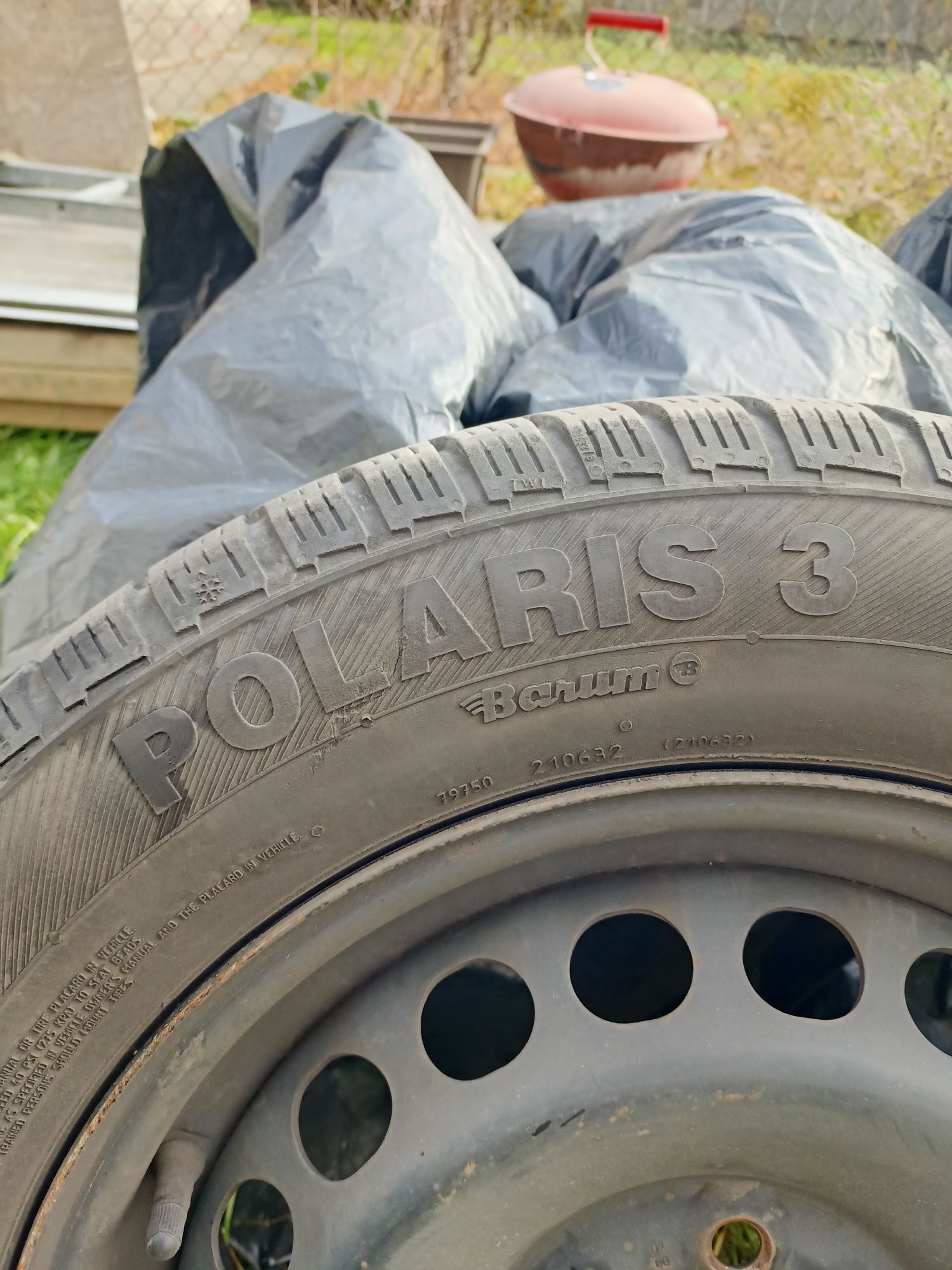 Opony zimowe + stał felgi. Barum Polaris 3. 185/65 r15.